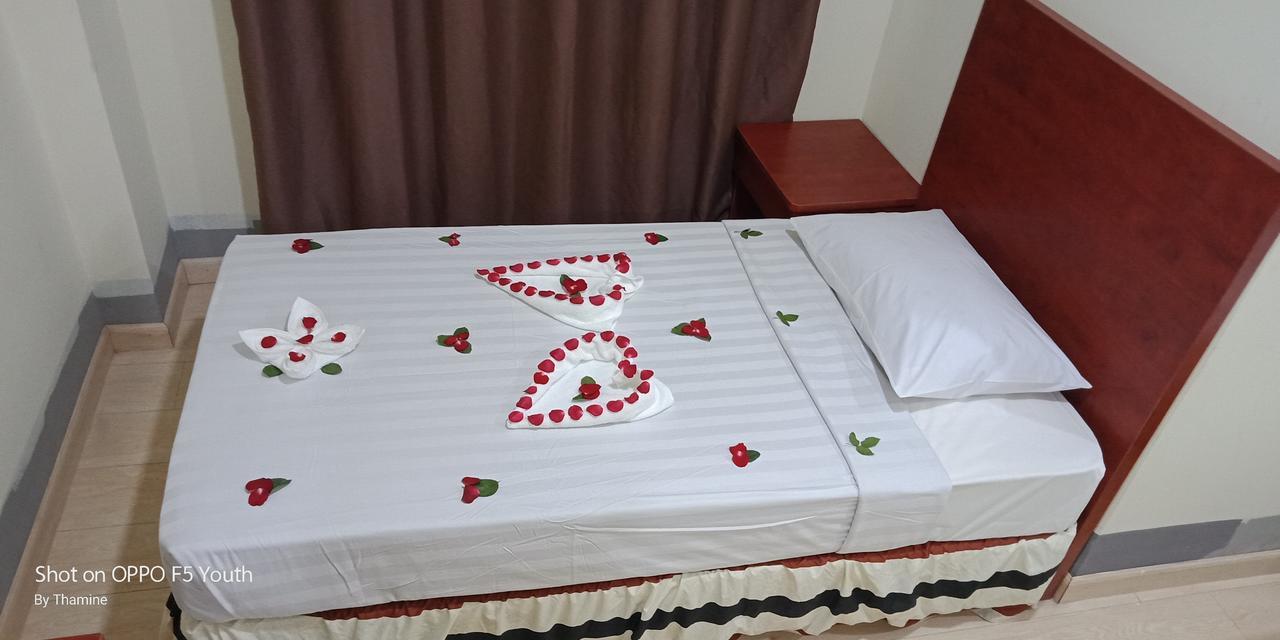 Hato Inn Yangon Exterior foto