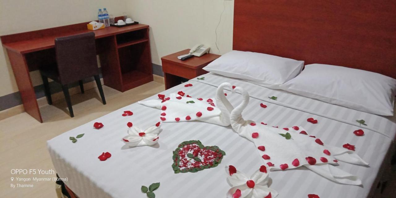 Hato Inn Yangon Exterior foto